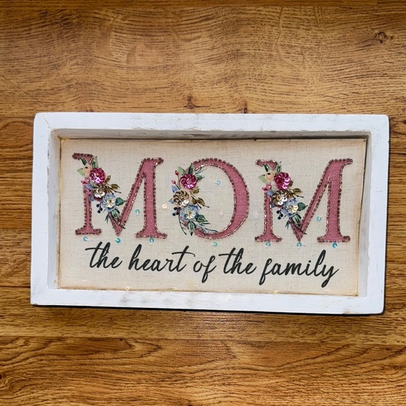 Floral 'Mom' Wall Art - Pink and White - Picture 1 of 3